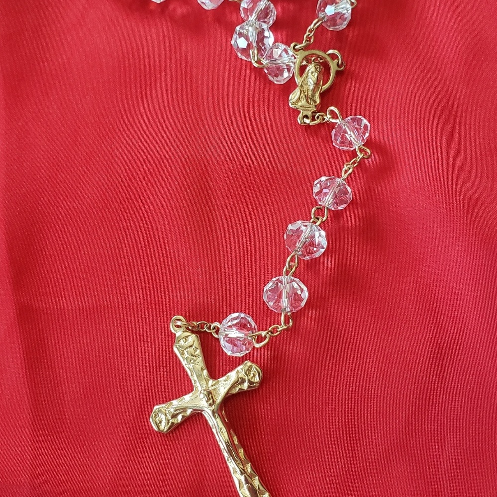 COPY - GOLD FILLED CRYSTAL ROSARY - Picture 2 of 4
